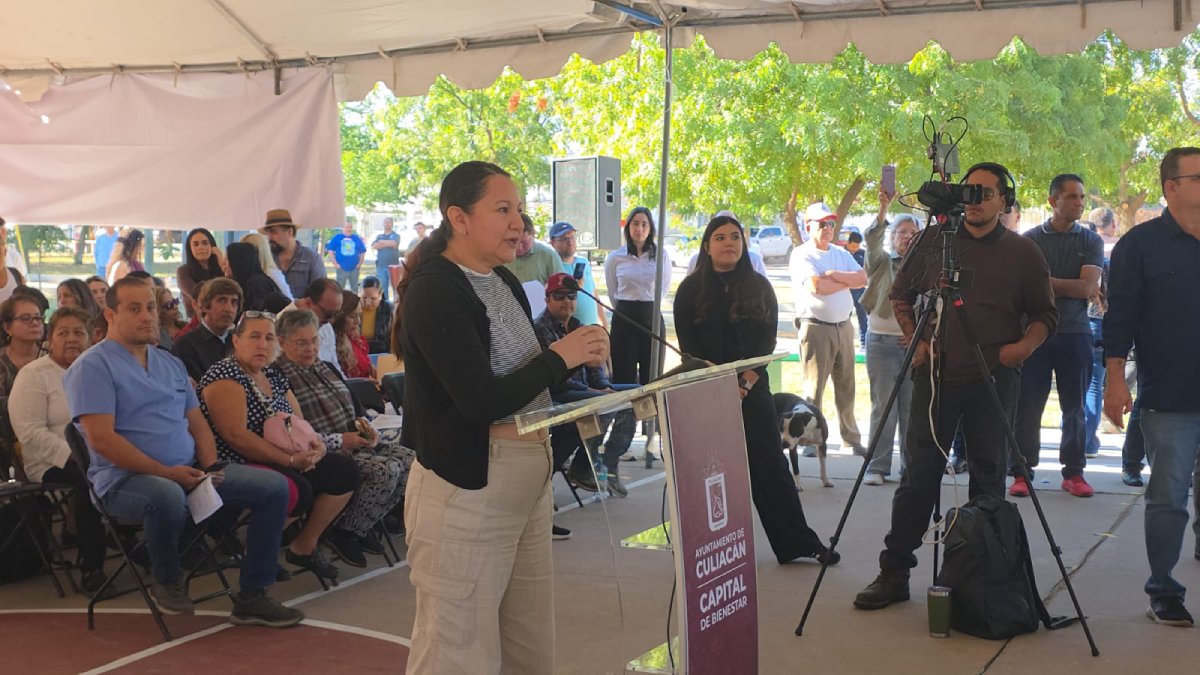 gamez mendivil y regidores en sesion de cabildo abierto en culiacan alcalde