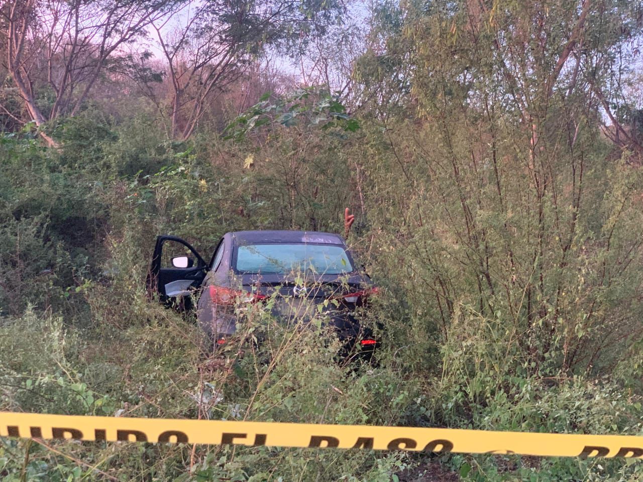 hallan hombre asesinado a cuchilladas en culiacan