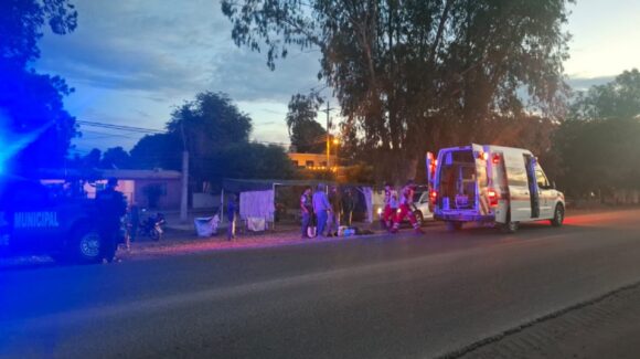 Hombre resulta lesionado tras ser atropellado por la carretera estatal de Guasave, Sinaloa