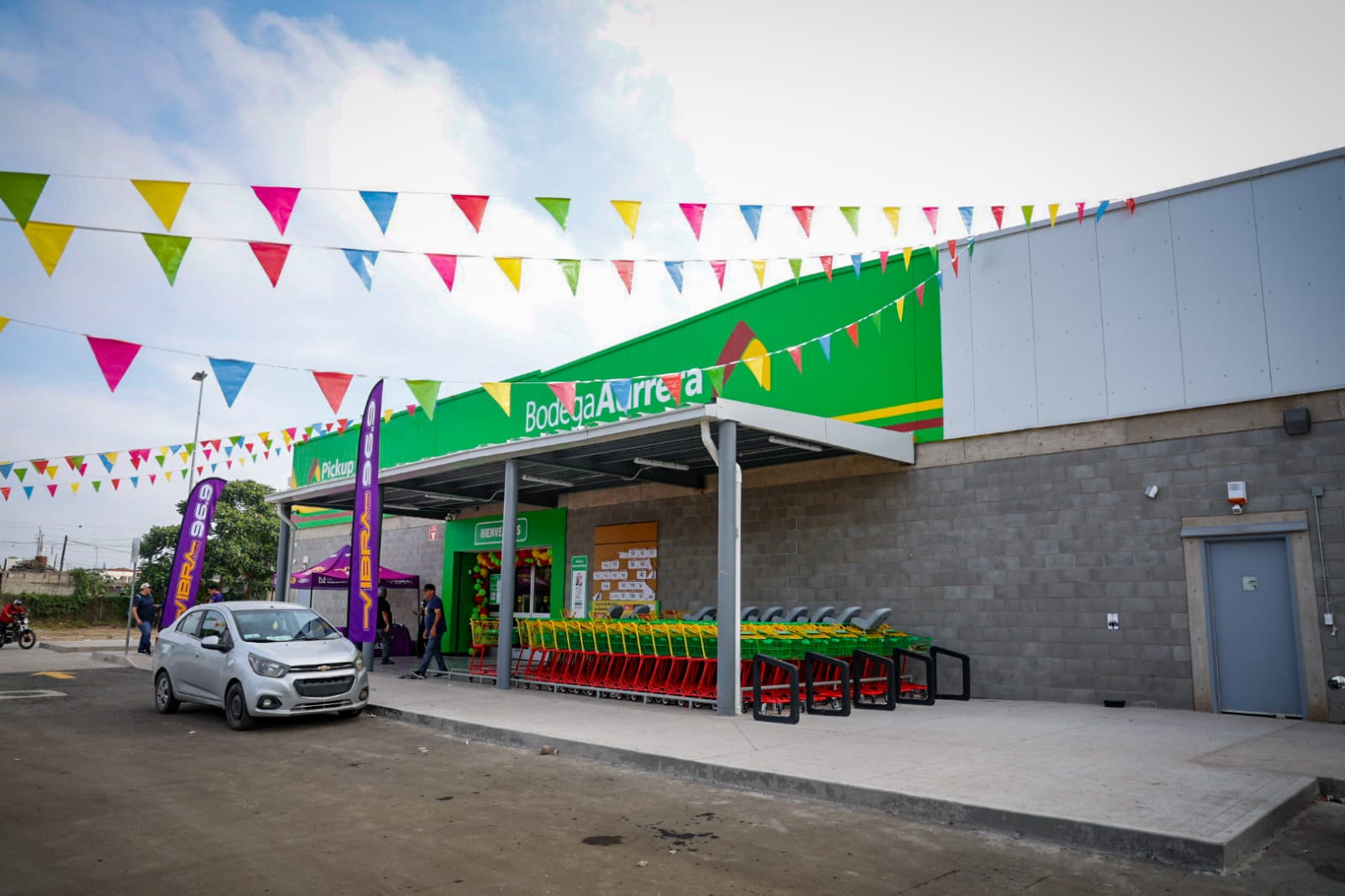 inauguran bodega aurrera en eldorado