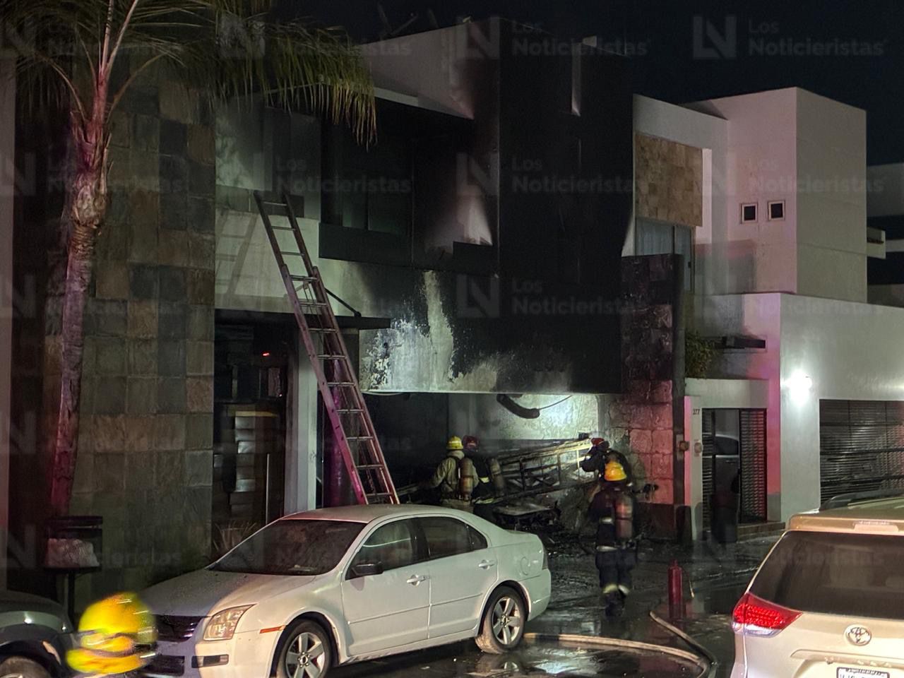 Incendian residencia cerca de la Fiscalía, en el sector Tres Ríos, en Culiacán