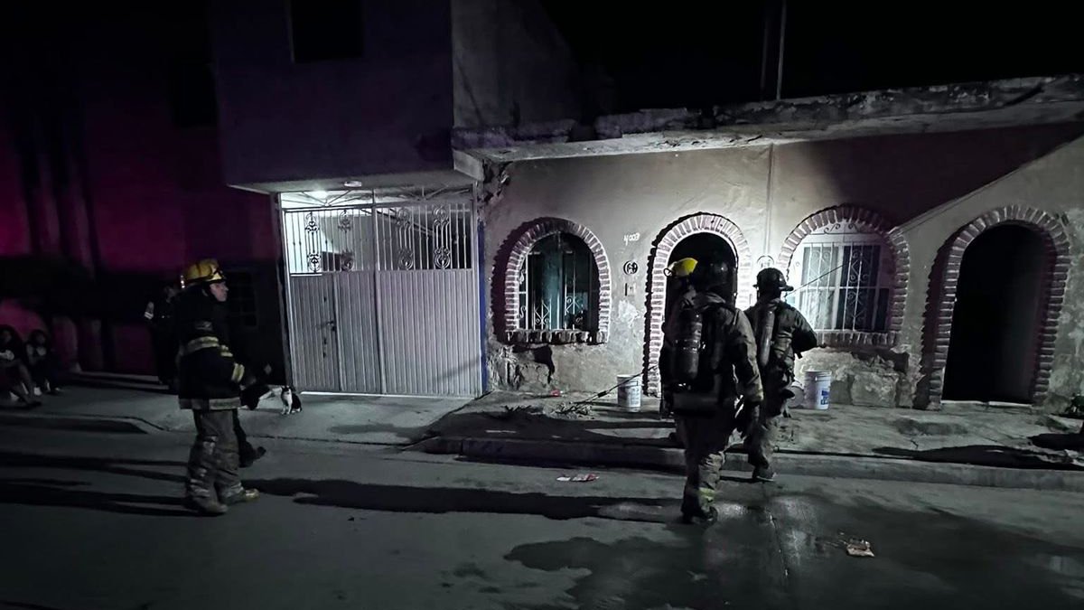Bomberos apagan fuego en vivienda de la colonia Morelos de Mazatlán