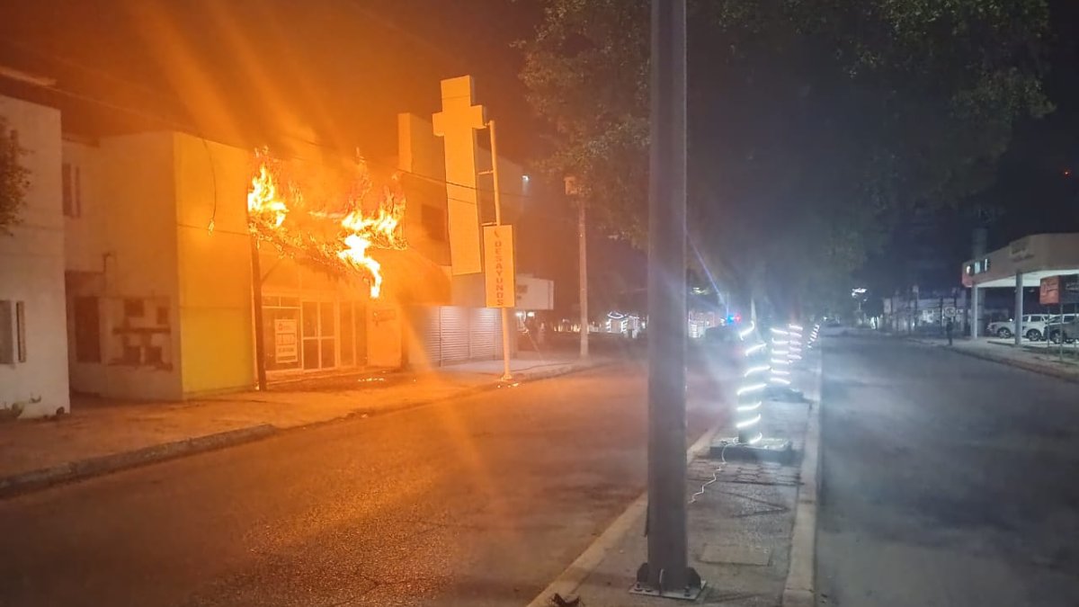 incendio consume local comercial en la colonia ipia en guasave sin