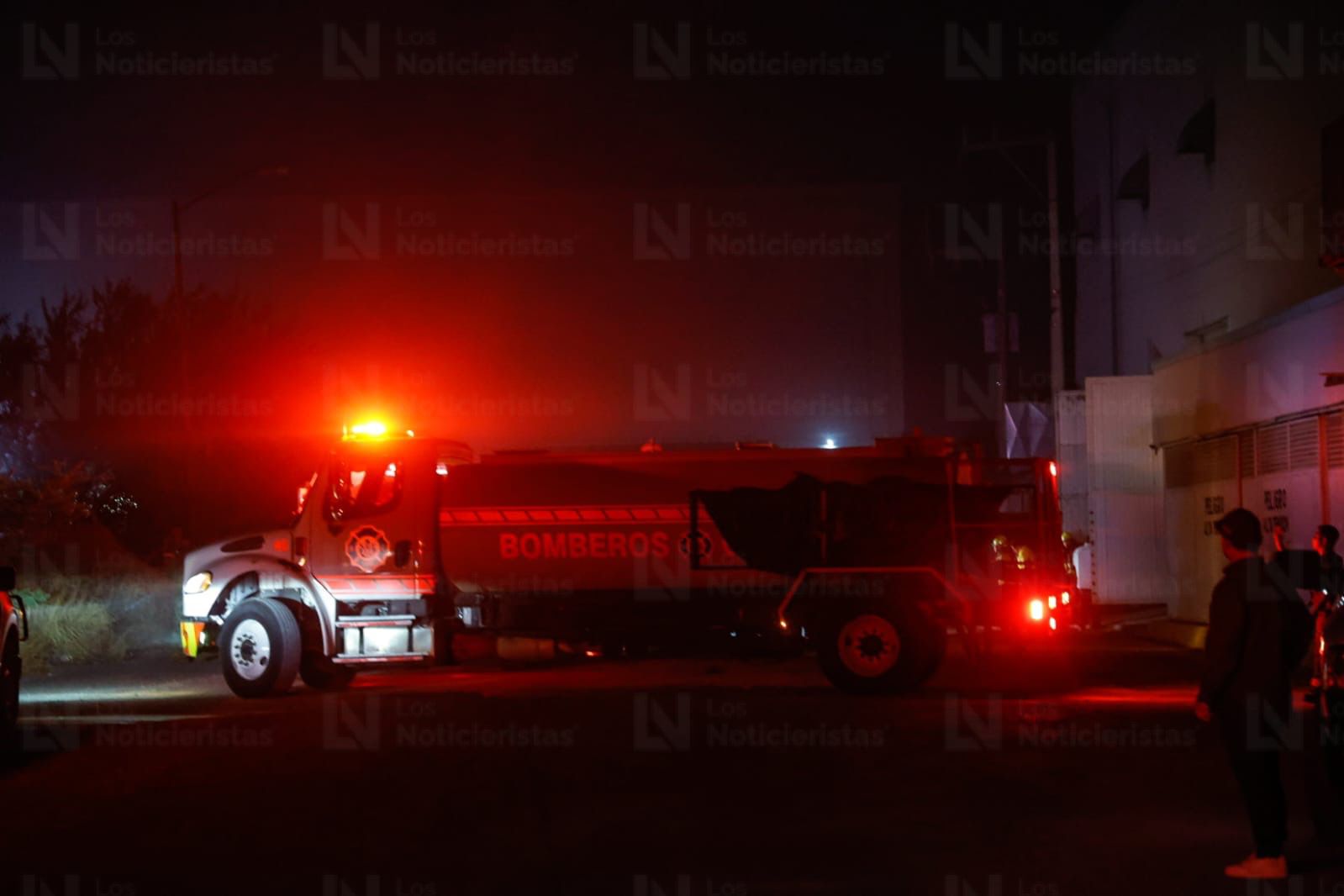 Incendio en bodega del sector Feria Ganadera, en Culiacán