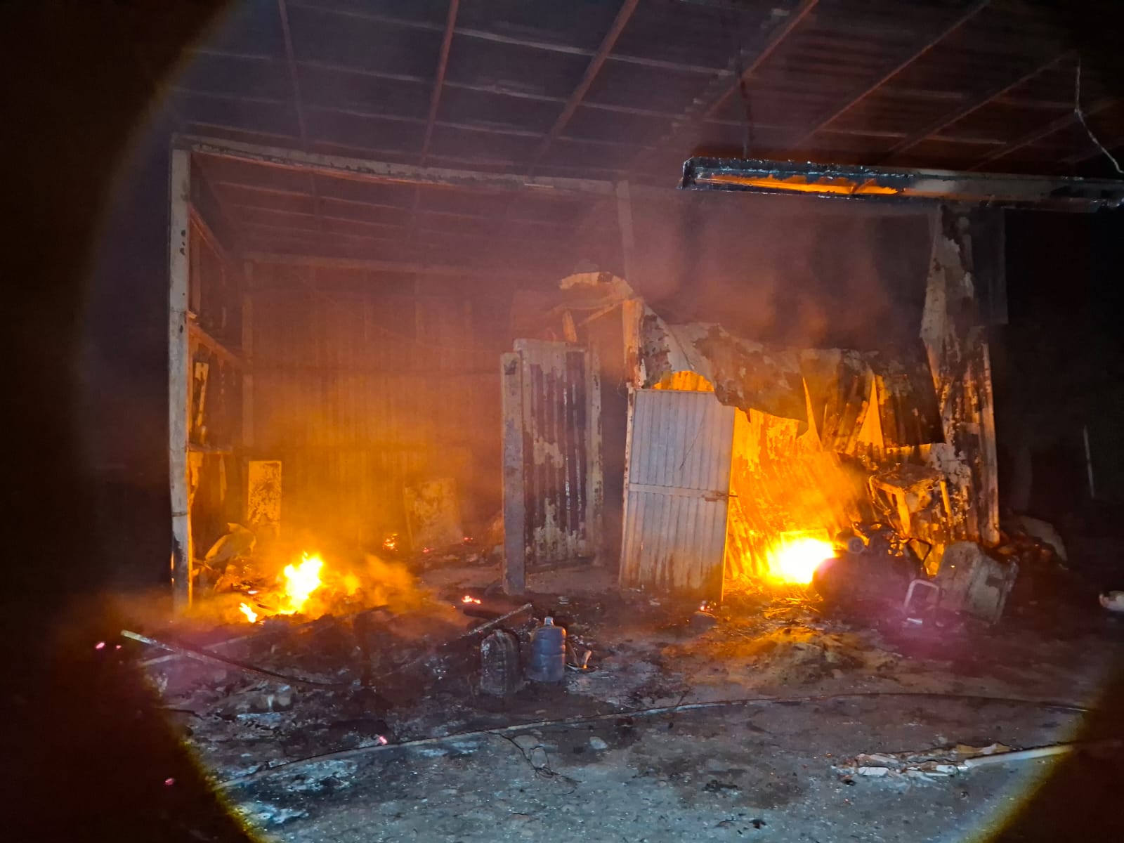 Incendio en empaque agrícola de Guasave, Sinaloa