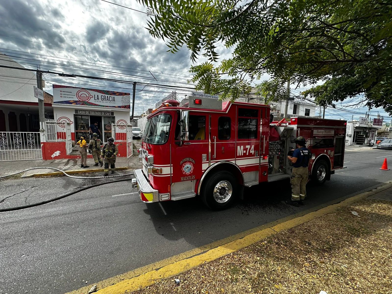 Incendio en establecimiento de Mazatlán, Sinaloa