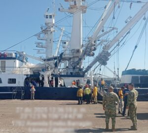 Atiende Marina emergencia por intoxicación en barco atunero en Mazatlán