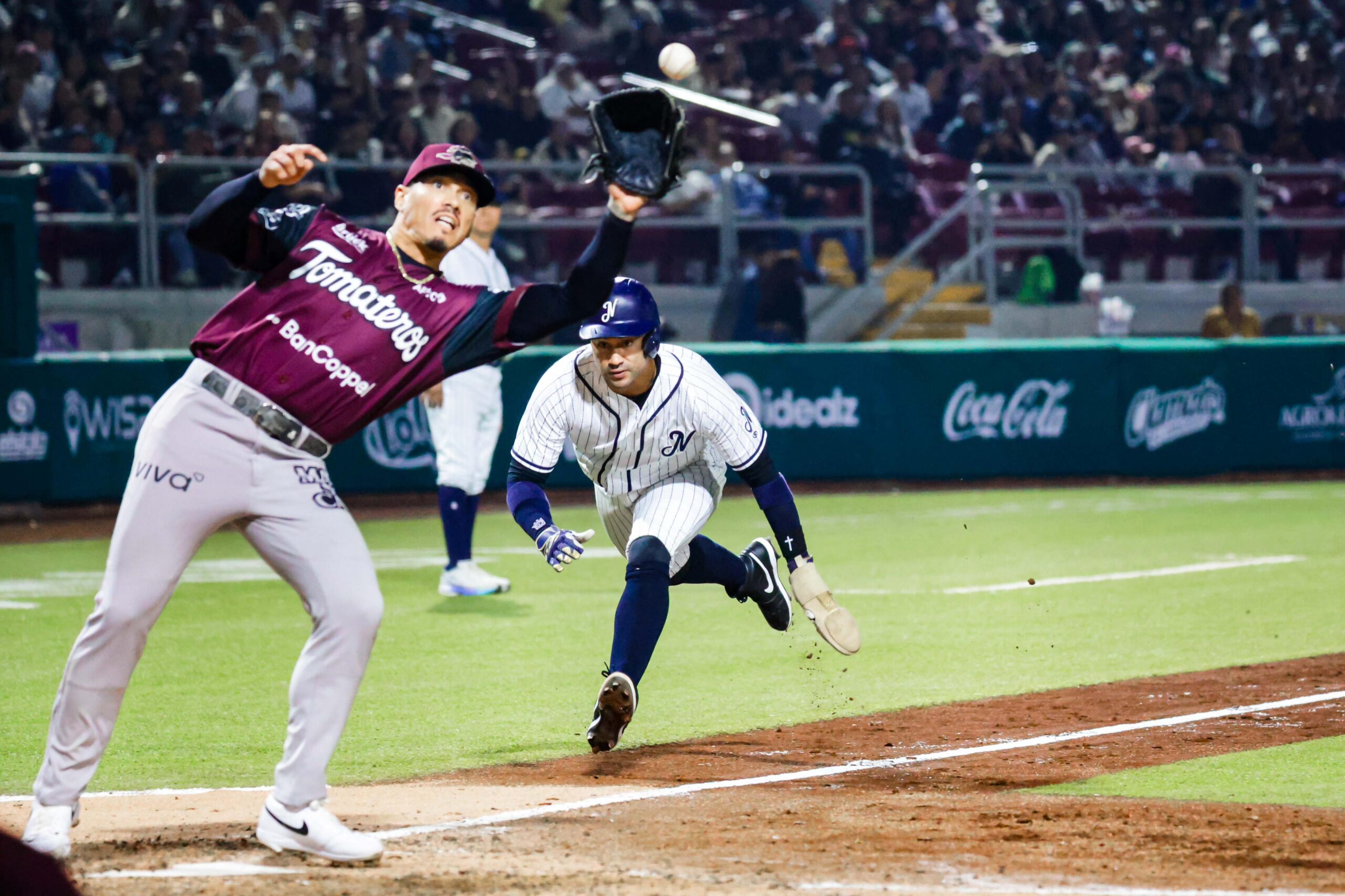Jaguares de Nayarit vs Tomateros de Culiacán