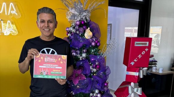 La llena de la Lotería Millonaria de El Show de Mariconcho se quedó en Los Mochis, Sinaloa; Vibra Radio entrega premio de 20 mil pesos