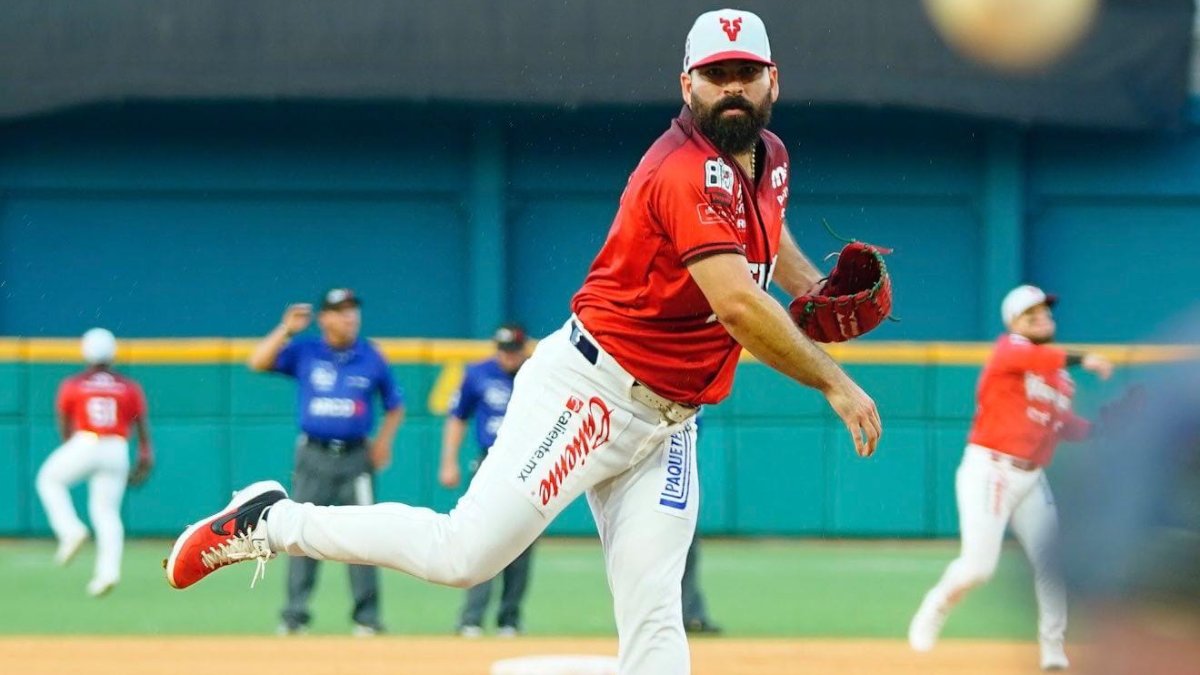 jose urquidy llegaria a la liga dominicana luego de lanzar para mazatlan