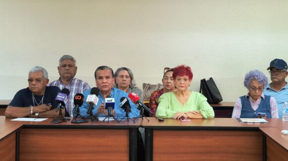 Jubilados de la UAS respaldan gestiones para garantizar pago de aguinaldos antes del 20 de diciembre