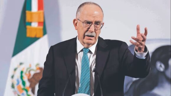 En discusión de la Ley de Aguas, diputado exige la destitución de Julio Berdegué, secretario de Agricultura