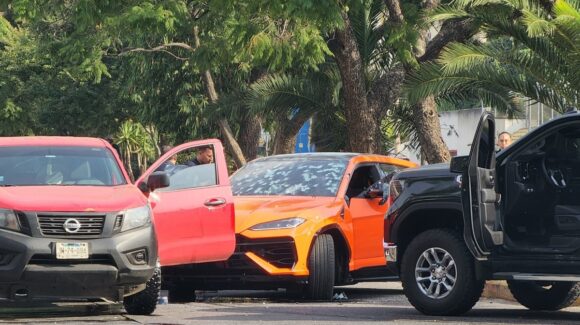 Identifican al conductor de Lamborghini asesinado en Zapopan; era comerciante del Mercado de Abastos