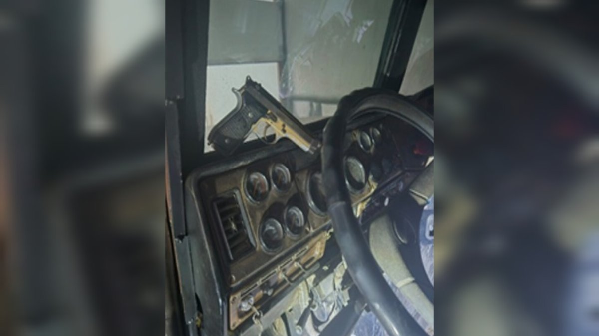 lo asegurado en talleres clandestinos de blindaje de carro en culiacan arma camioneta