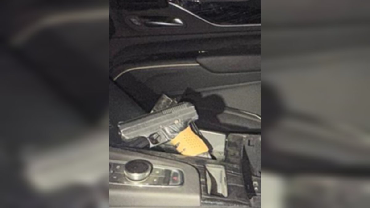 lo asegurado en talleres clandestinos de blindaje de carro en culiacan arma corta