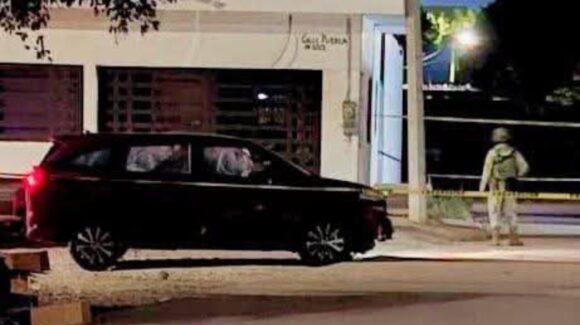 Camioneta con múltiples impactos de bala es localizada en la colonia Jaripillo en Mazatlán, Sinaloa