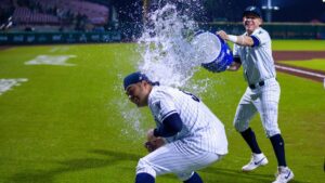 los jaguares de nayarit avanzan a playoffs