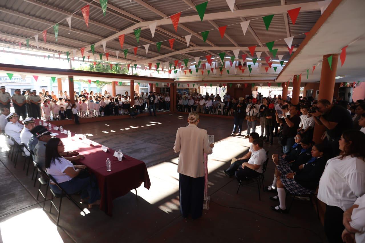 Lunes Cívico en la Primaria General Ángel Flores de Mazatlán