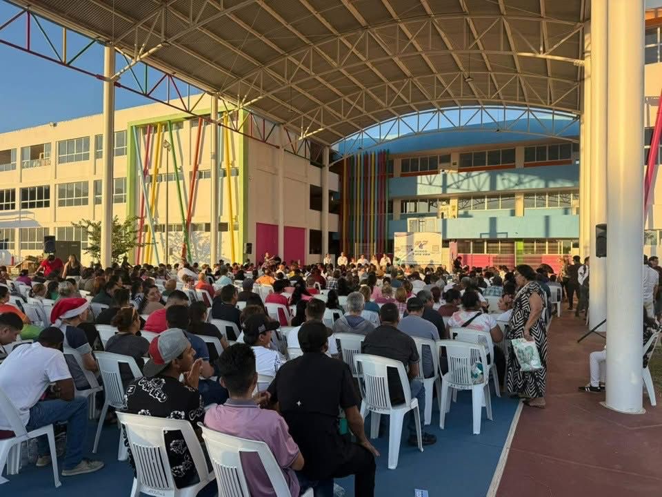Lunes Cívicos en Salvador Alvarado