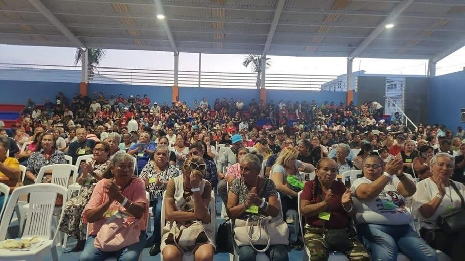 Lunes Cívicos en Salvador Alvarado
