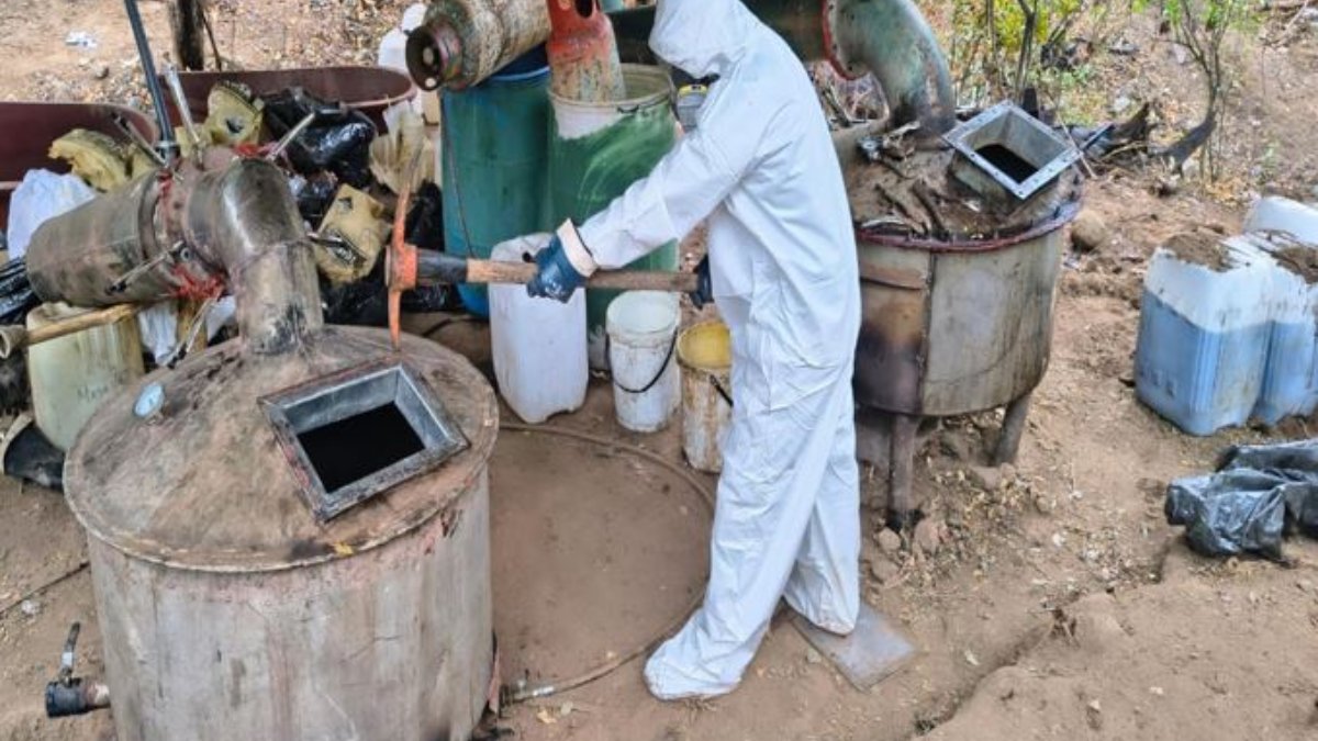 marina detiene hombre con armas largas en culiacan laboratorio