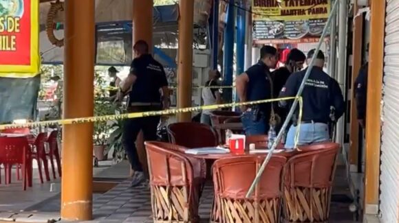 En una marisquería de Guadalajara, asesinan a ‘La Lic’; estaba acompañada de su hijo