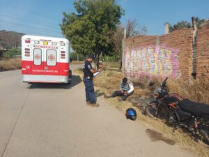 Tras choque motoclista resulta lesionado en Mazatlán