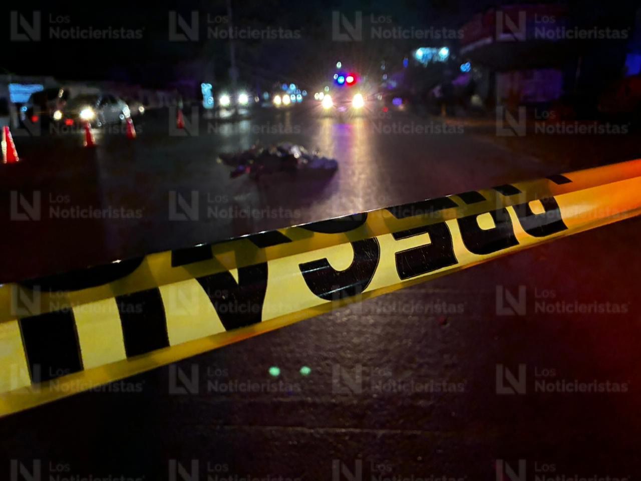 Motociclista muere tras impactarse contra un camión en Los Mochis, Sinaloa
