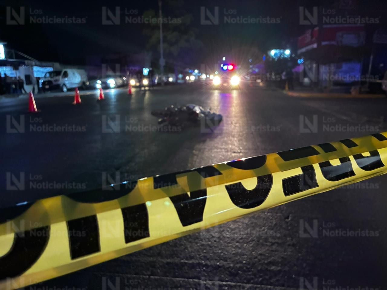 Motociclista muere tras impactarse contra un camión en Los Mochis, Sinaloa