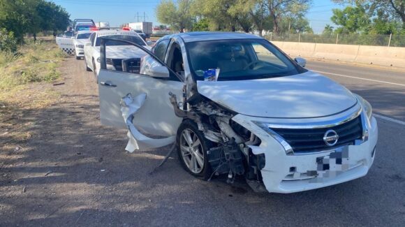 Choque en la México 15, en Guasave, Sinaloa, deja a una mujer embarazada lesionada