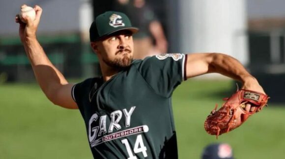 Tomateros refuerzan su bullpen con Nathan Alexander rumbo a la postemporada
