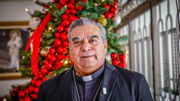 “Animo a las familias sinaloenses a ser artesanas de paz”: Obispo de la Diócesis de Culiacán brinda mensaje de Navidad y Año Nuevo