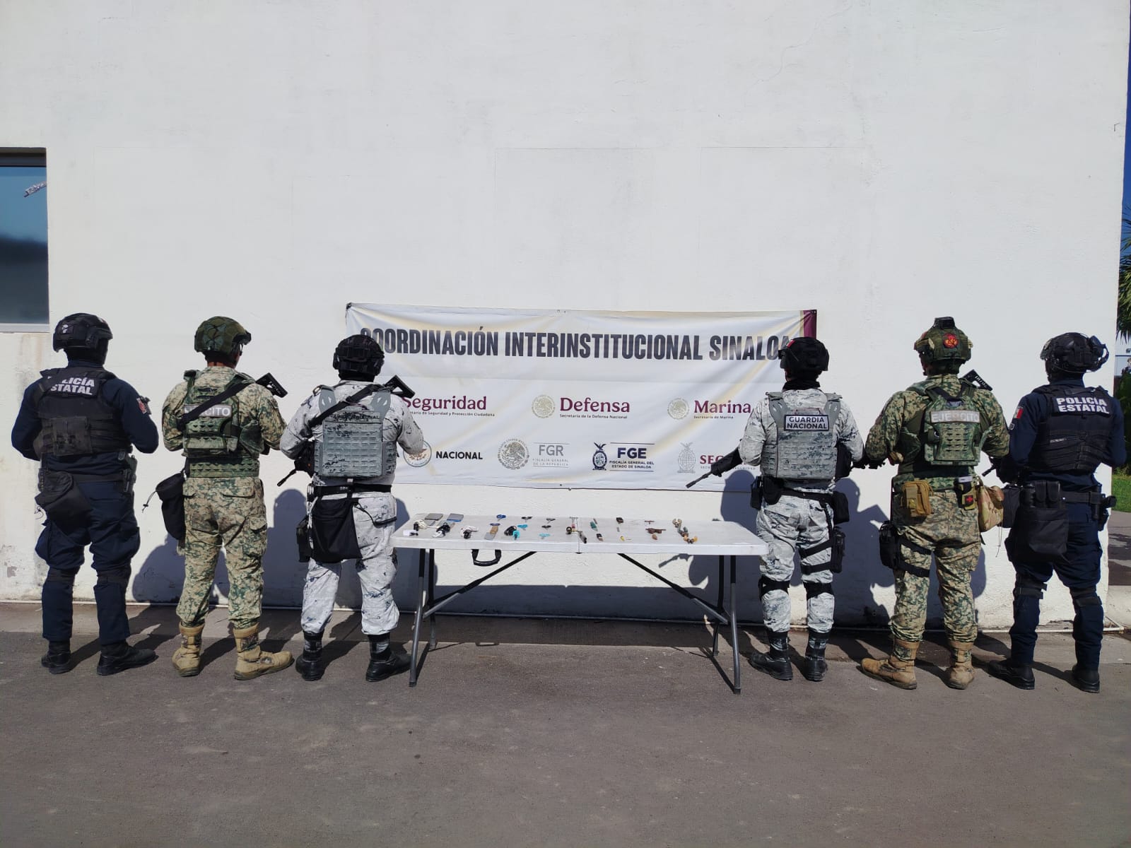 Objetos asegurados en el penal de Aguaruto, en Culiacán, Sin.
