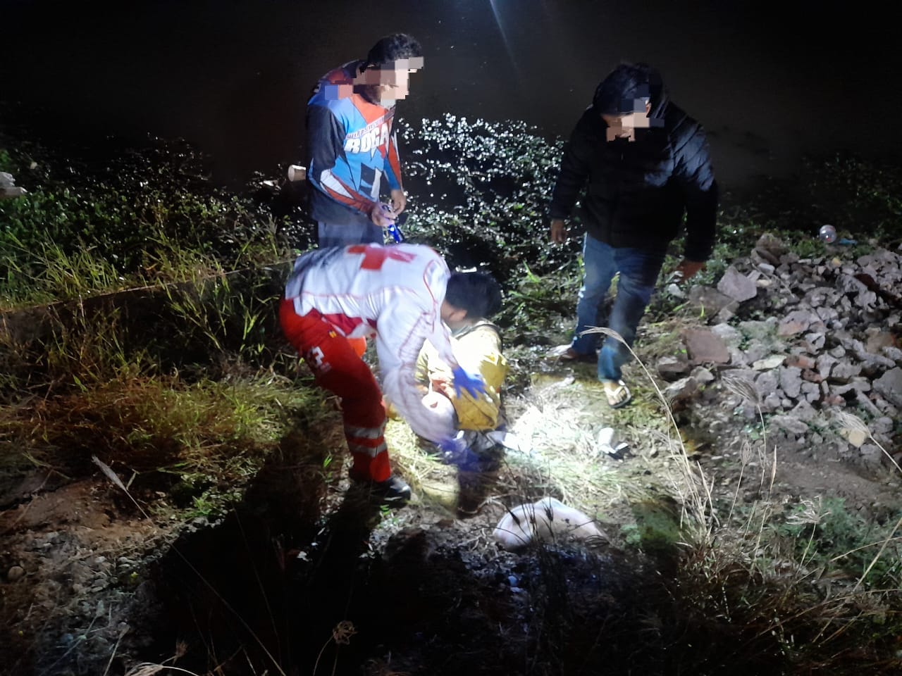 Padre e hijo caen a canal en Guasave, Sinaloa