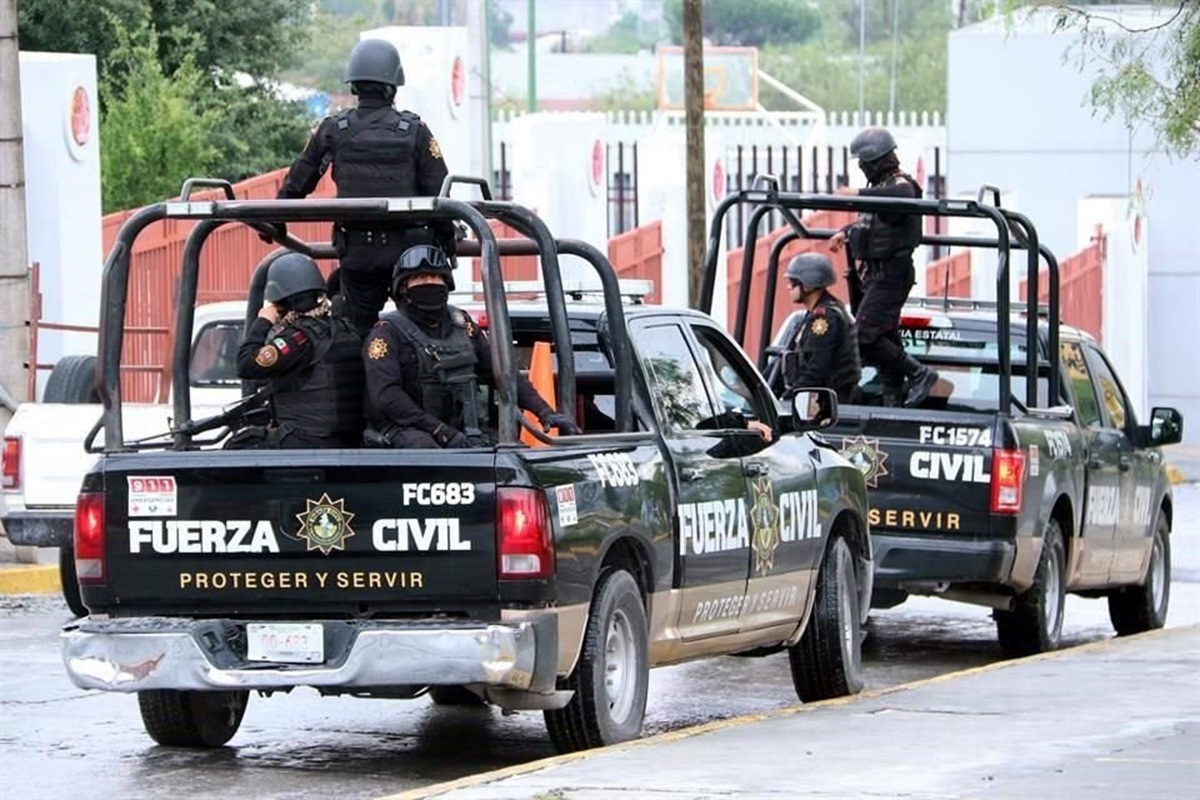 Patrullas de la Fuerza Civil en Monterrey