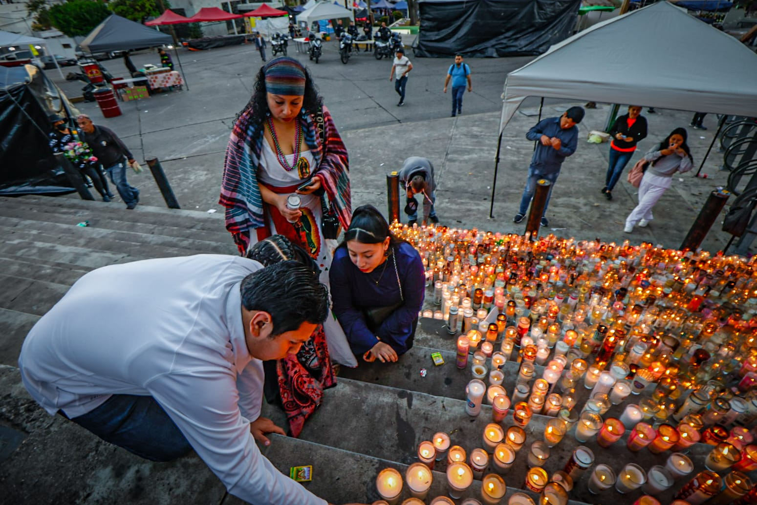 por miles arriban los feligreses a la lomita de culiacan