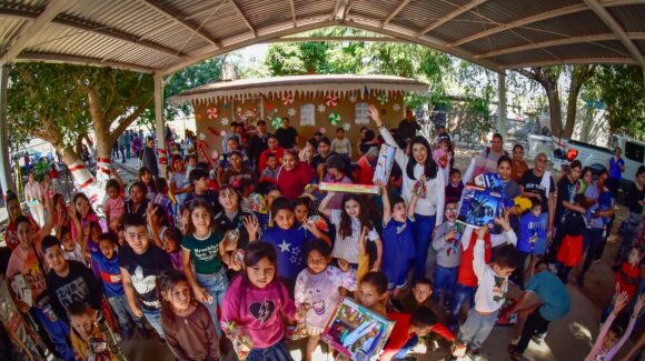 Empresarios muestran su generosidad en Ahome: familias de escasos recursos agradecen vivir una Navidad distinta