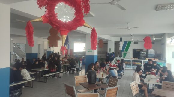 Por sexta ocasión, Colegio SAM realiza la posada navideña para niños de dos orfanatos de Mazatlán, Sinaloa