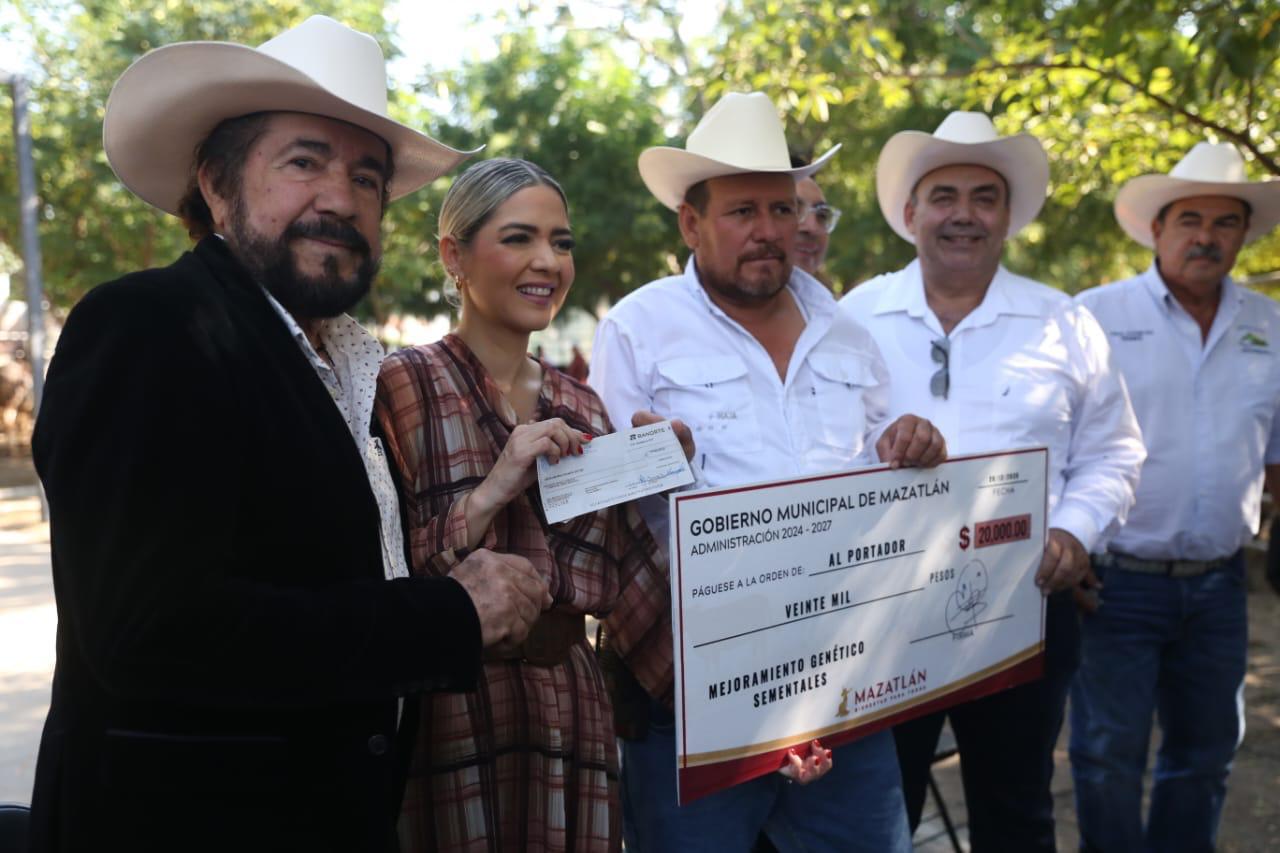 primer tianguis ganadero de Mazatlán
