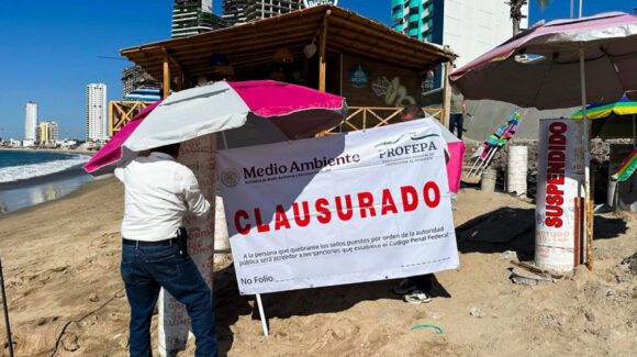 ¡Ahora en lo federal! Profepa clausura palapa en playa de Mazatlán, Sinaloa tras denuncias ciudadanas