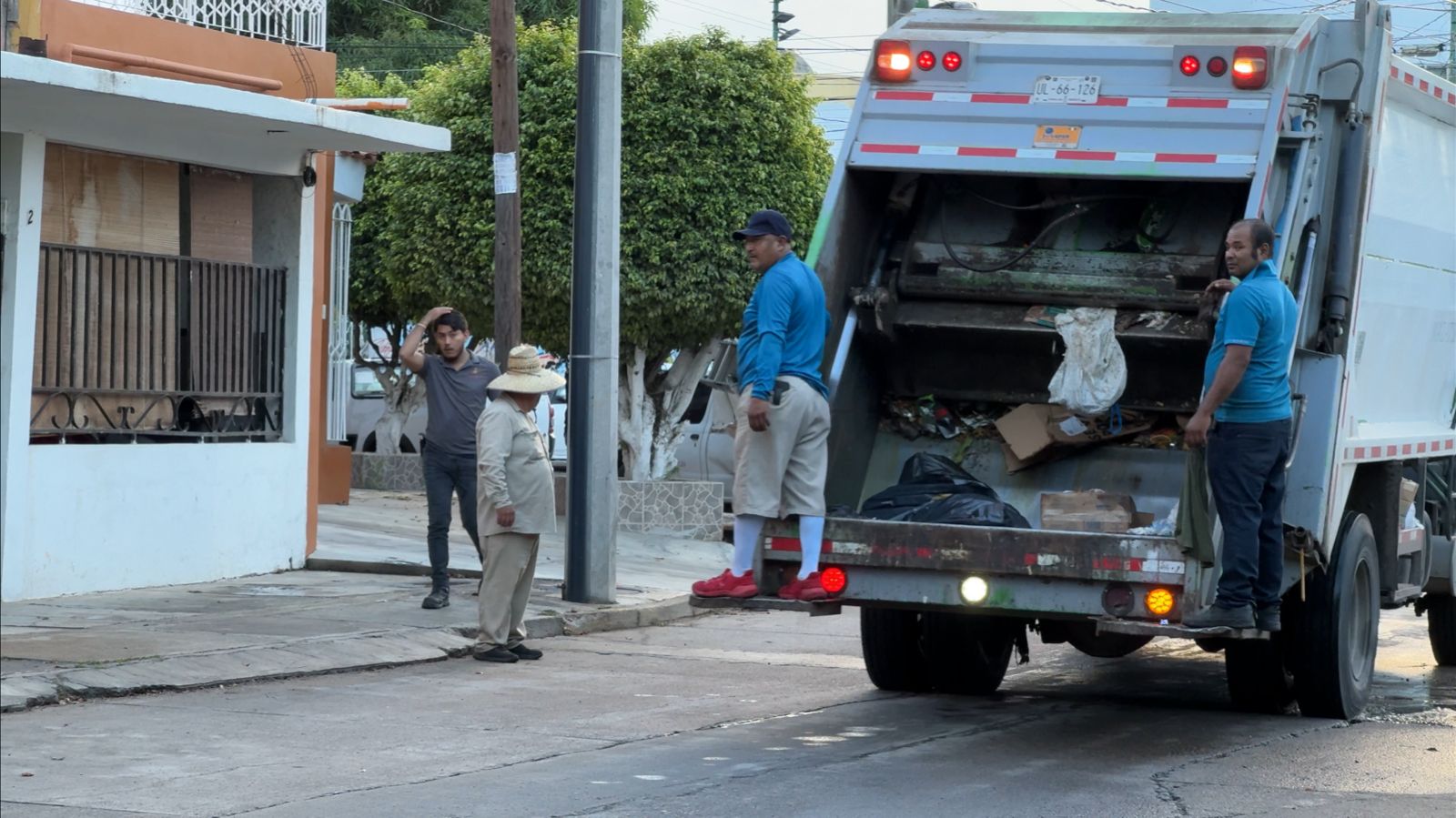 Jornada Mazatlán te quiero limpio llega al fraccionamiento Estadio