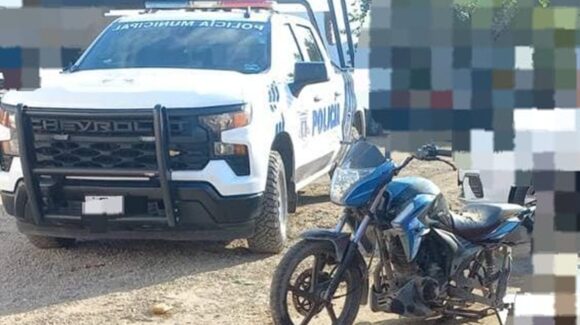 En Isla de la Piedra de Mazatlán, Sinaloa, recuperan motocicleta robada durante operativo de vigilancia