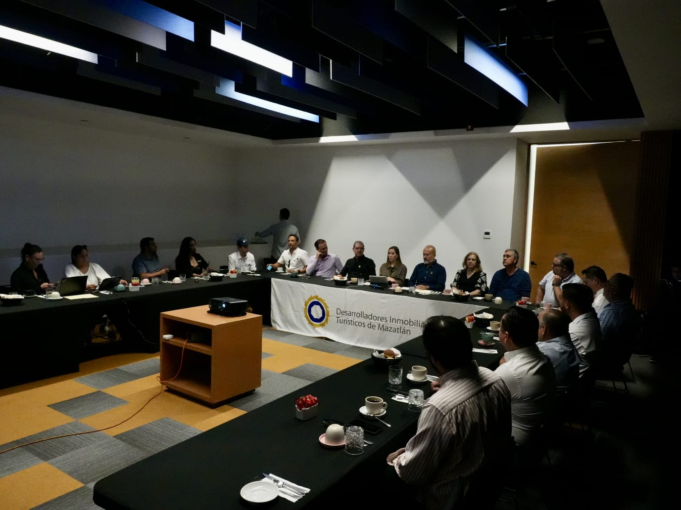 Reunión de la Sectur con la ADIM en Mazatlán, Sinaloa