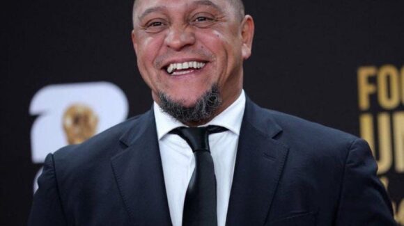 El exfutbolista Roberto Carlos es operado de emergencia por problema cardíaco