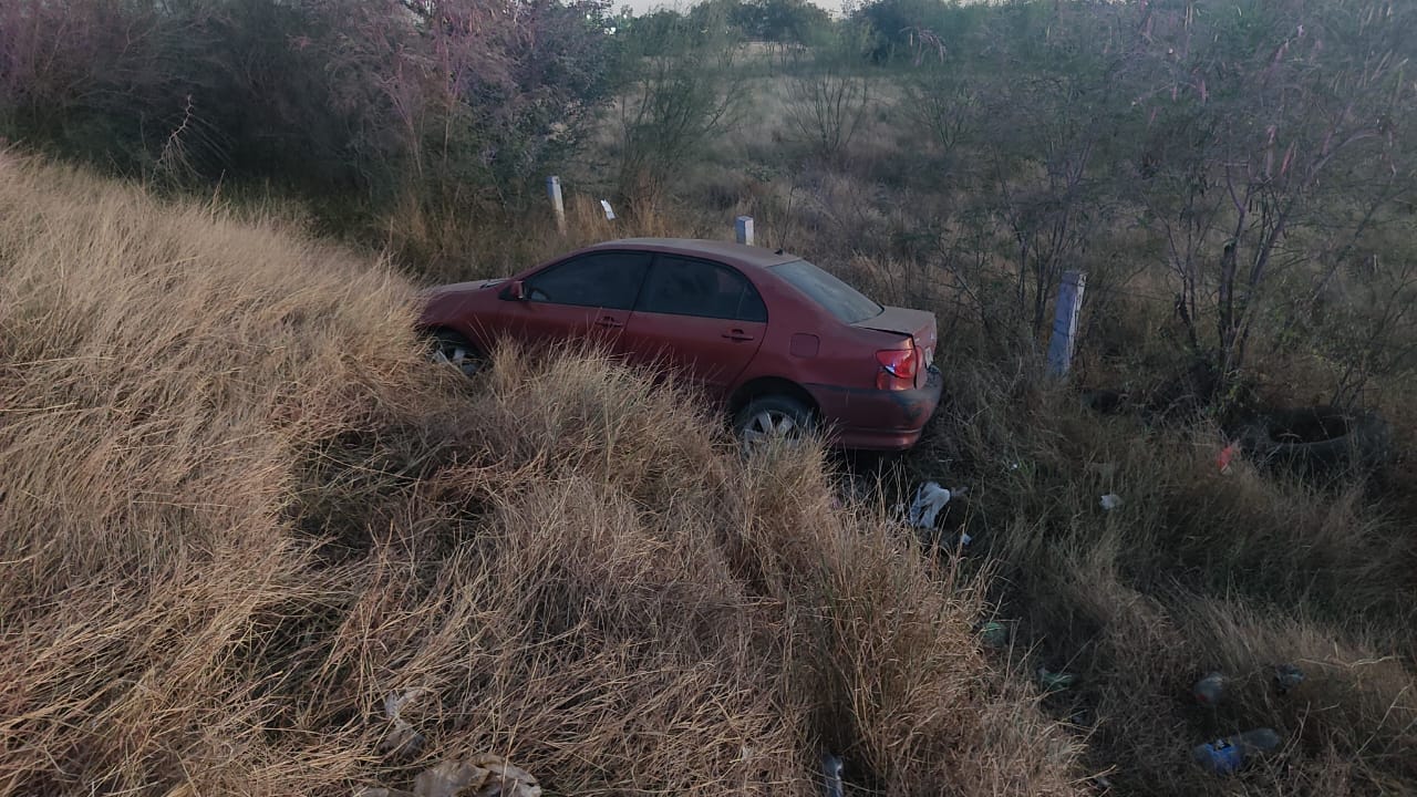 Salida de camino en la México 15, en Guasave, Sin.
