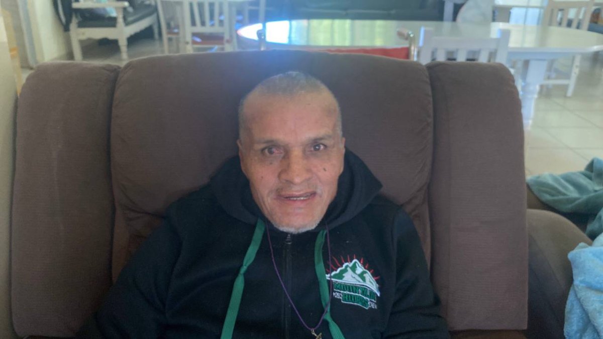 santa de un abuelito del asilo de ansianos de guasave sin