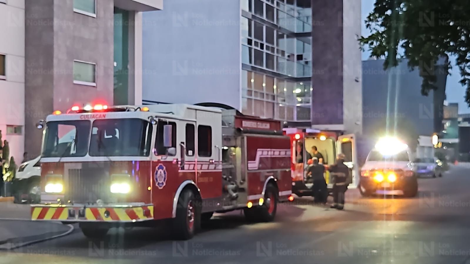 se incendia auto en hotel del desarrollo urbano tres rios