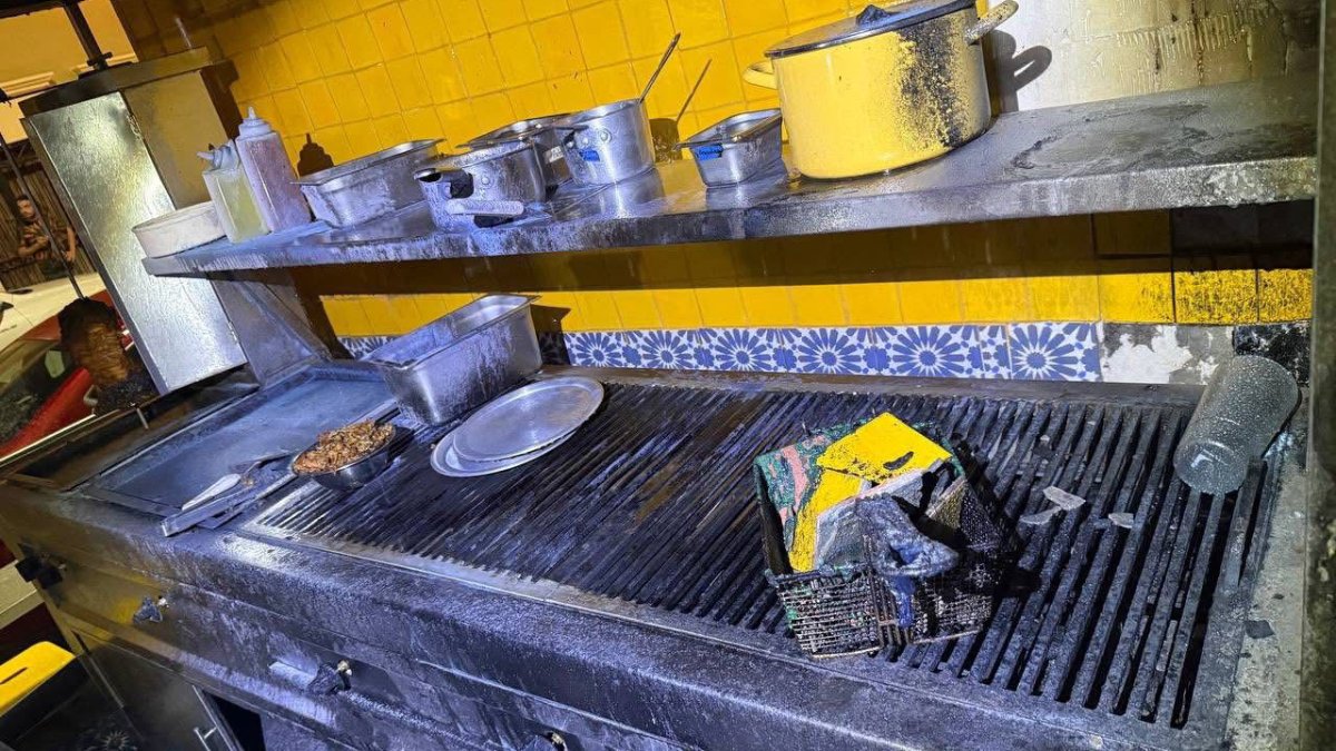 se incendia taqueria en centro de mazatlan sinaloa