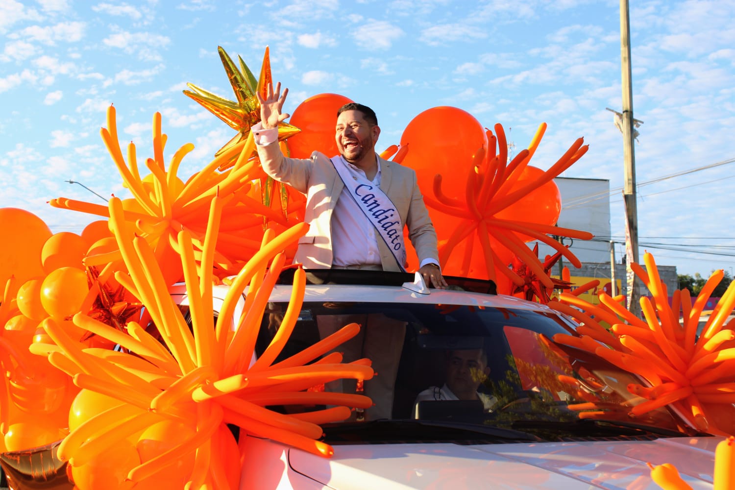 Se realiza primera manifestación de candidatos del Carnaval de Mazatlán 2026