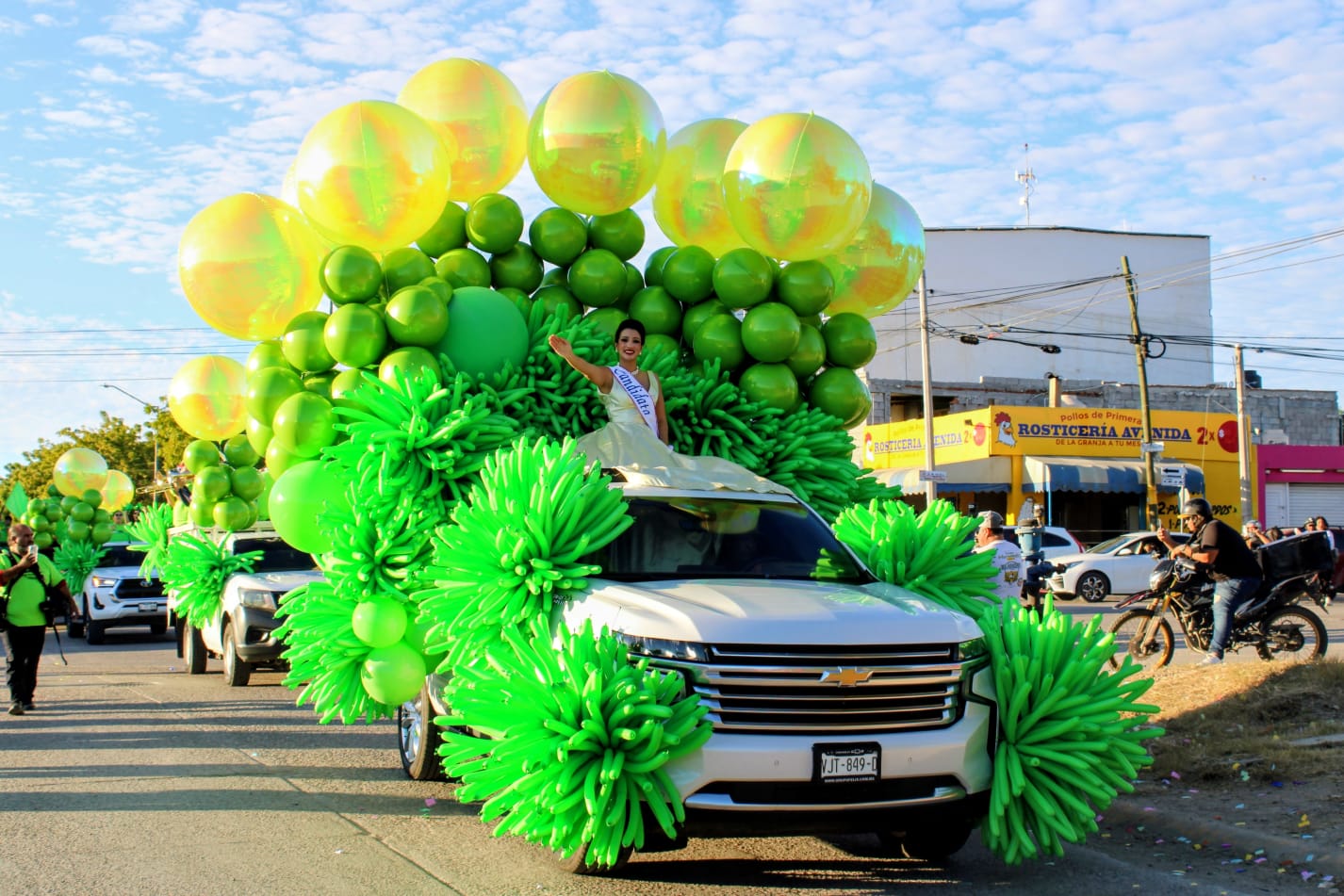 Se realiza primera manifestación de candidatos del Carnaval de Mazatlán 2026